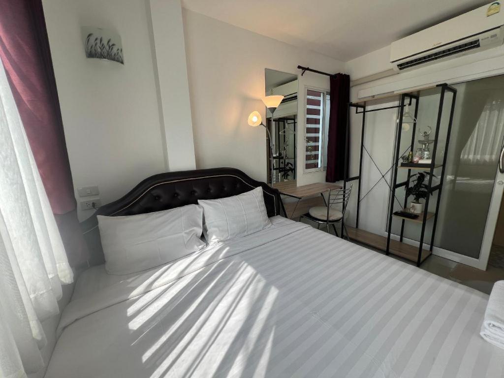 Ban Thungdang Housetel Bangkok Banguecoque Exterior foto