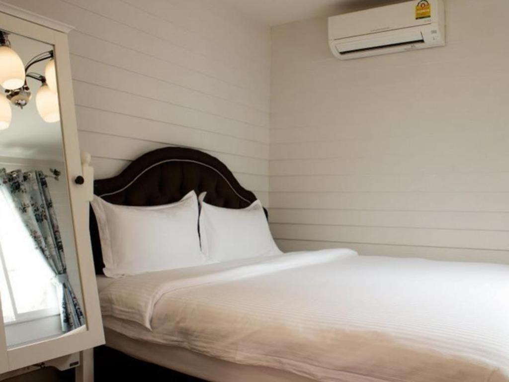 Ban Thungdang Housetel Bangkok Banguecoque Exterior foto
